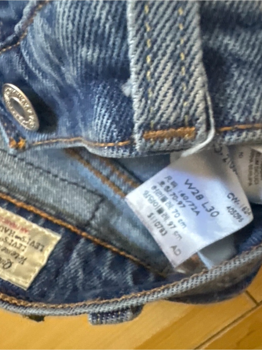 501 90’s Women's Straight Jeans - Picture 3 of 3